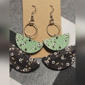 NWOT fall green fish hook earrings